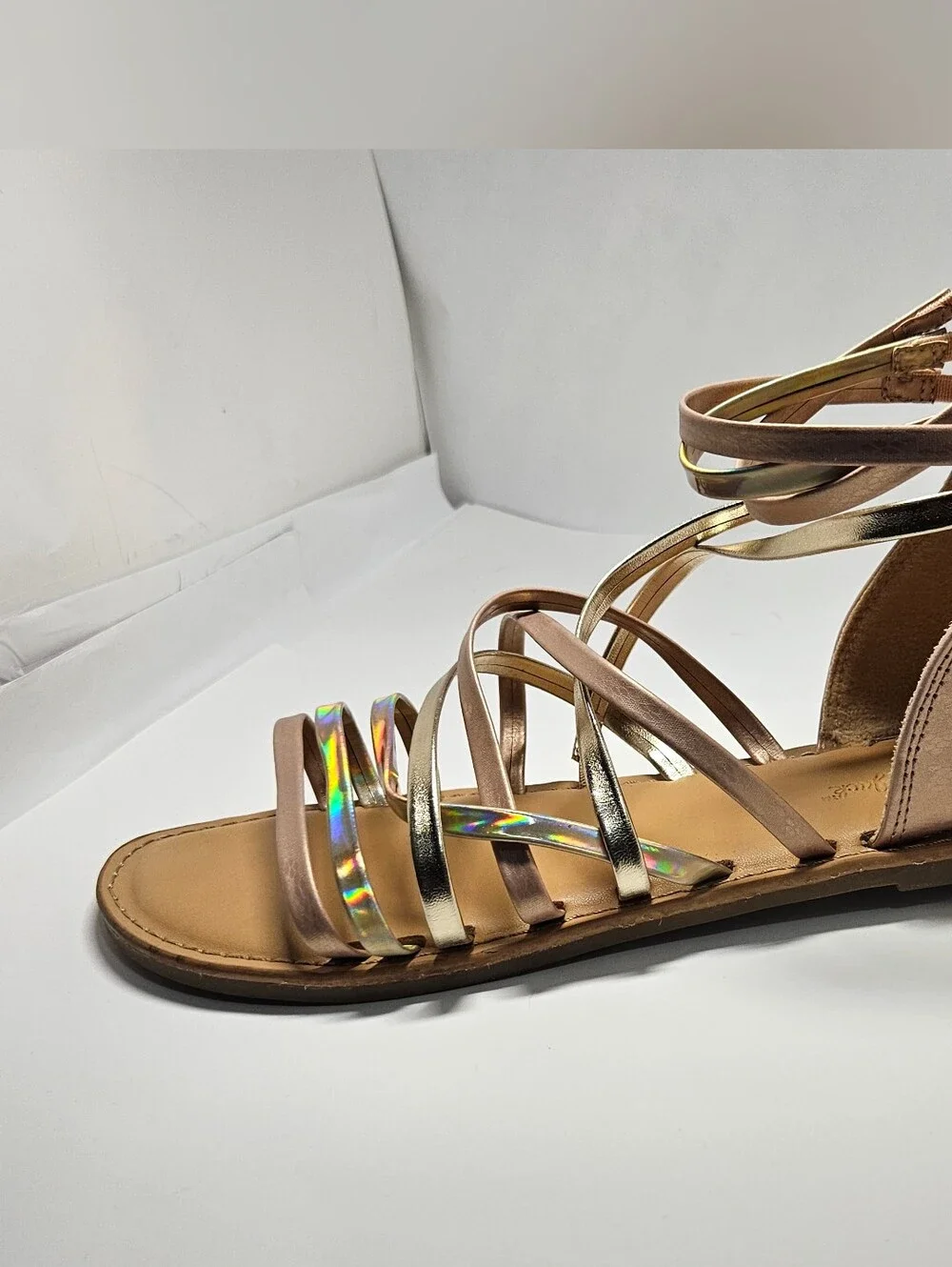 Cat & Jack Girls Dion Gladiator Sandals Size 3 Rose Gold Metallic Strappy Zip